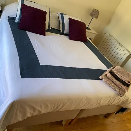 Feriehus Maison Cosy Piscine 4 Chambres *